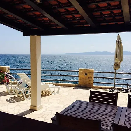 Antares Apartmán Pisak