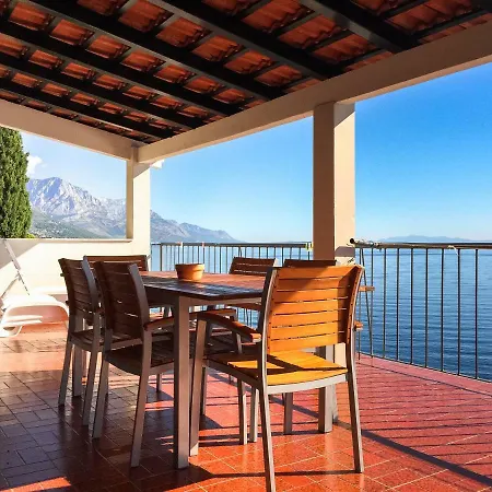 Antares Apartmán Pisak