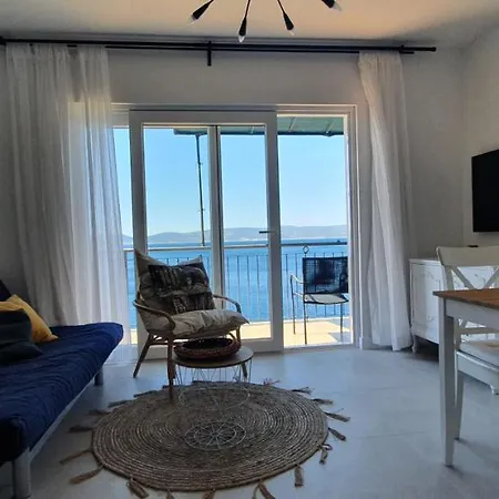 Antares Apartment *