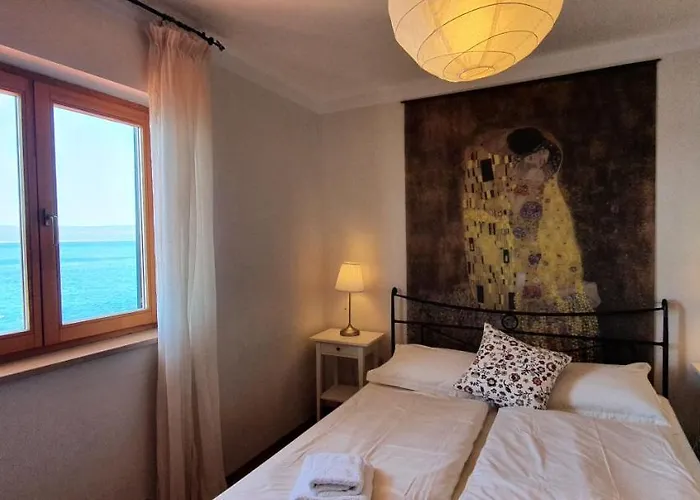 Antares Apartamento Pisak